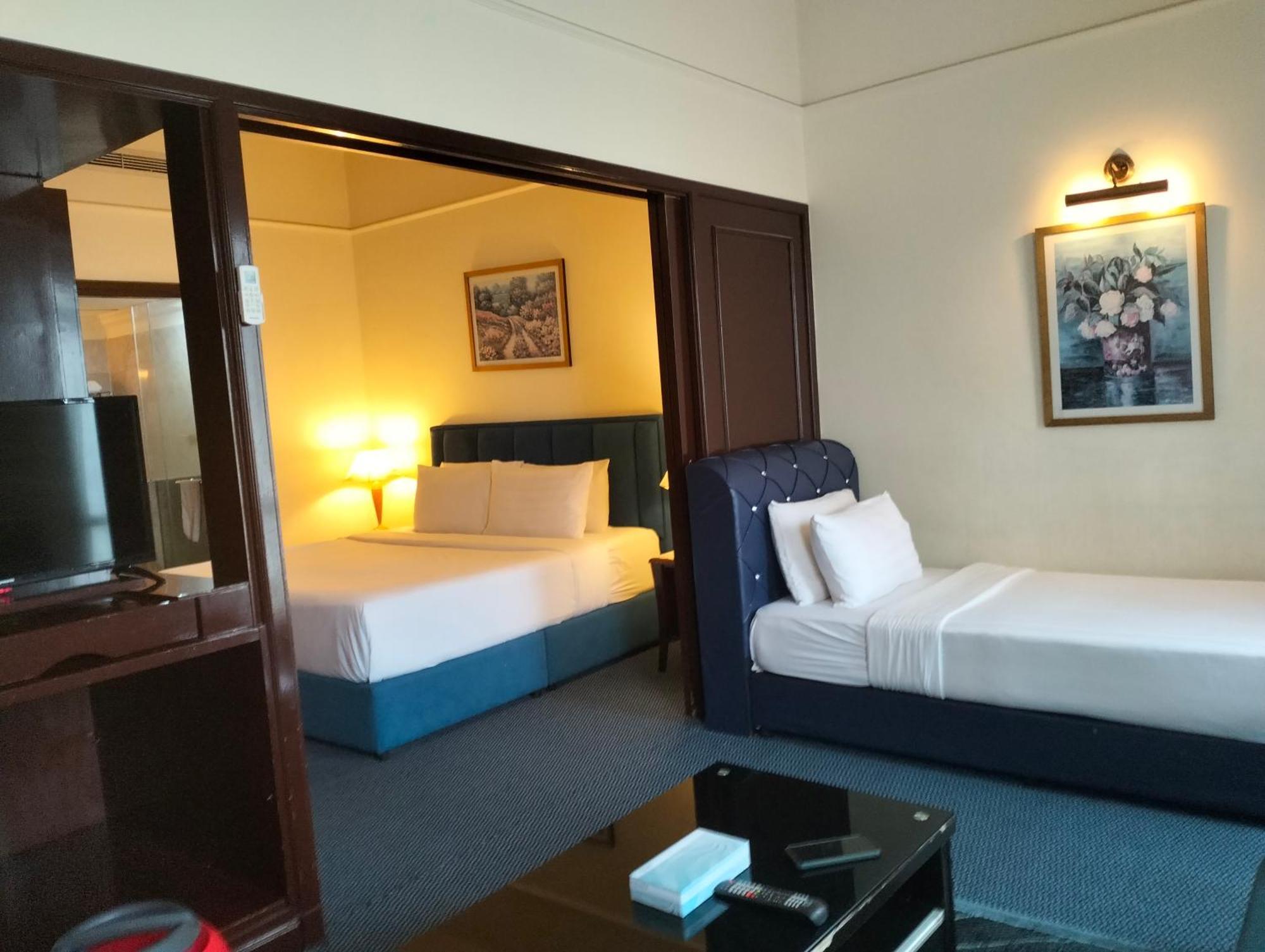 Berjaya Times Square Service Suite By Luna Kuala Lumpur Exterior foto