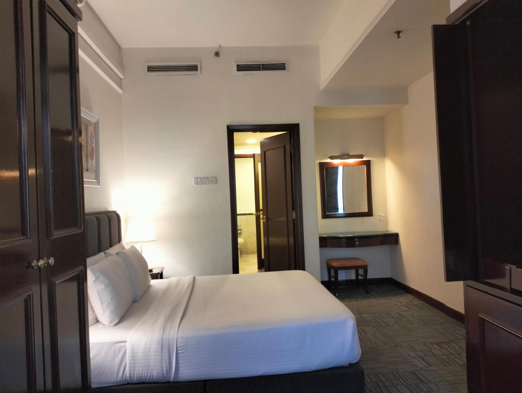 Berjaya Times Square Service Suite By Luna Kuala Lumpur Exterior foto