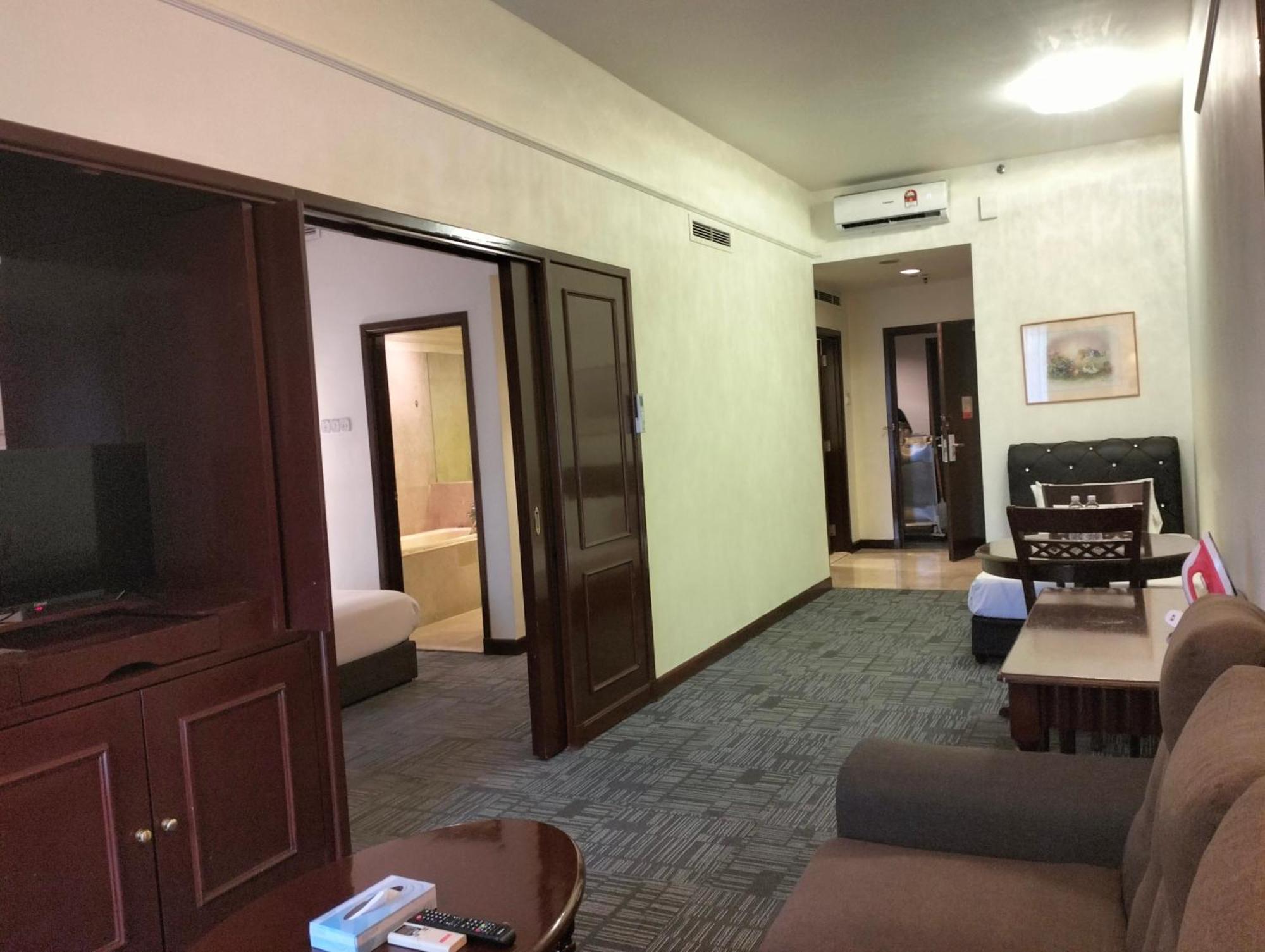 Berjaya Times Square Service Suite By Luna Kuala Lumpur Exterior foto